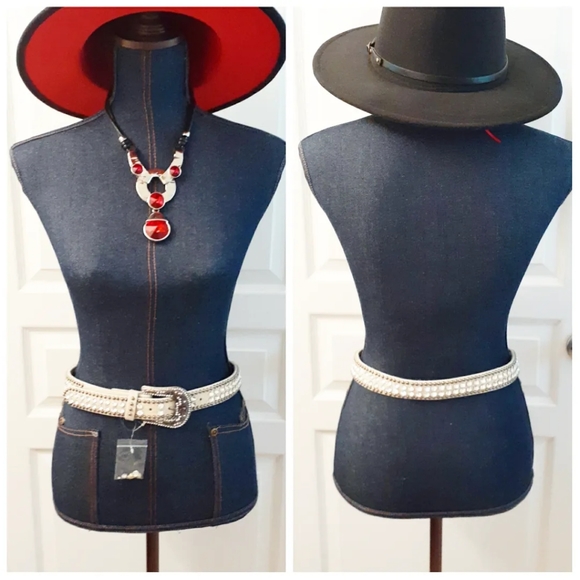 ?NWOT Western Gray Leather Rhinestone Studded Belt main image 5